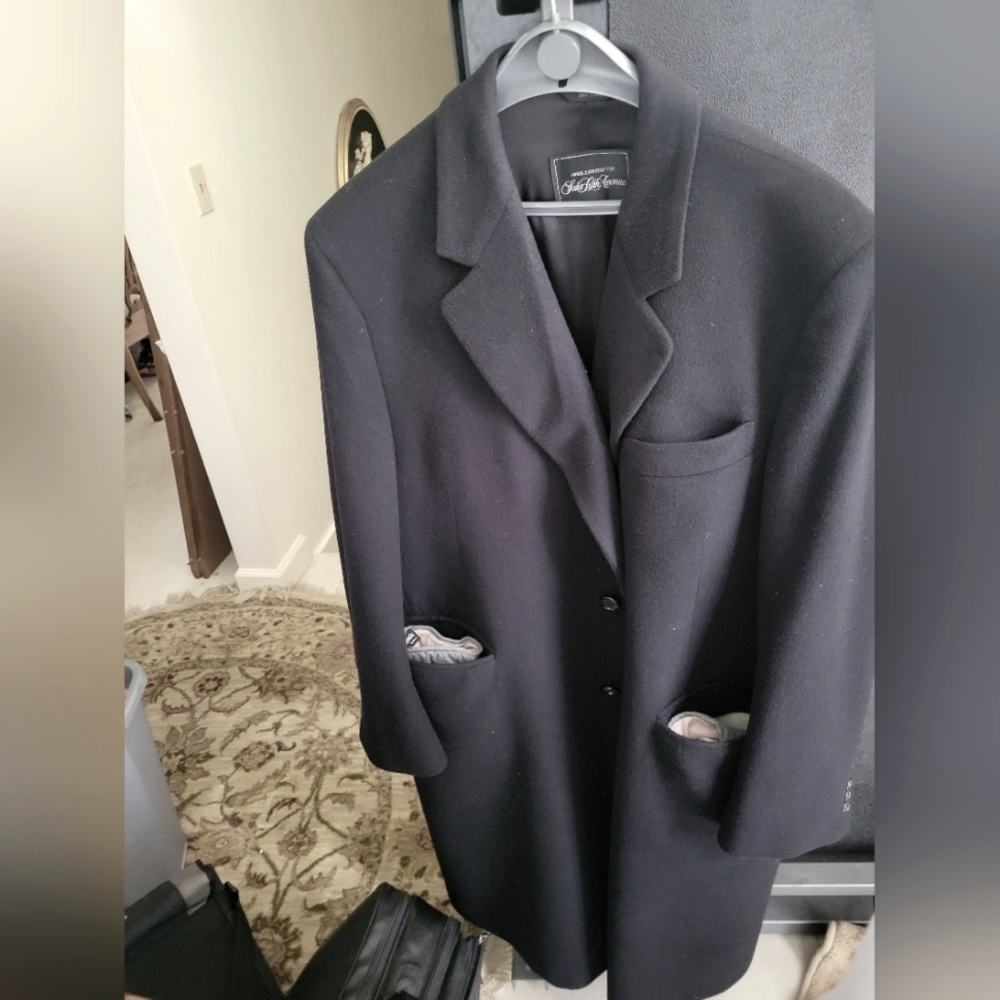 Sax fifth Ave trench coat 100% Cashmere